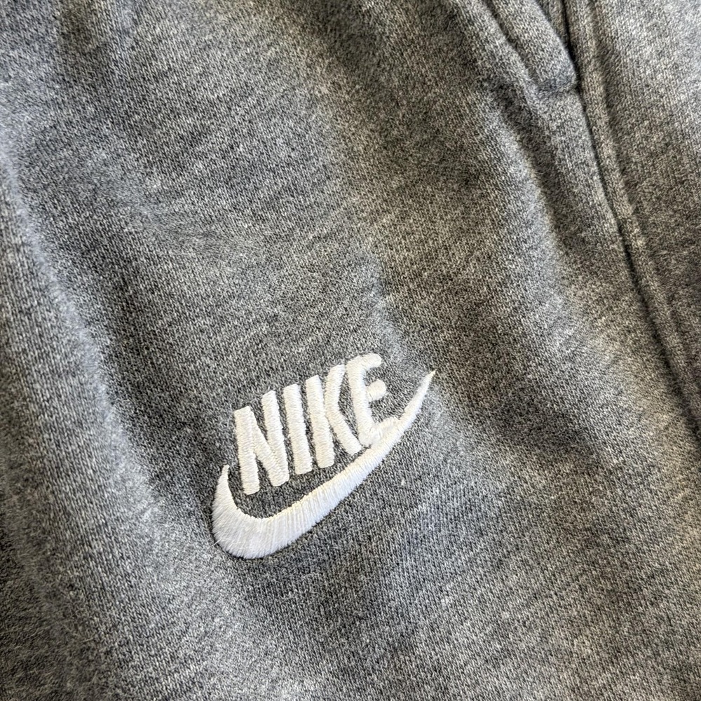 Nike Sweatpants Mens Medium Club Fleece Straight Leg Elastic Waist BV2707-071 - Picture 7 of 13